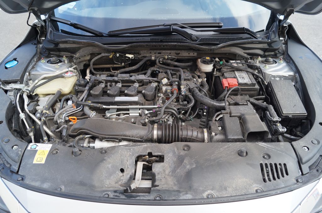Honda Civic 4d 1,5 VTEC Turbo 180KM – sedan nieoczywisty