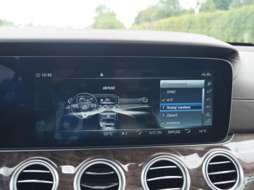 Mercedes Benz E350e Plug-In Hybrid – Hybrydowe rozwiązanie
