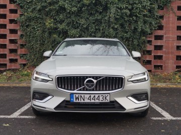 Volvo V60 D4 2,0 Inscription 190 KM – Kochajmy diesle, tak szybko odchodzą…