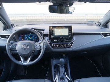 Toyota Corolla TS Kombi Executive 2,0 Hybrid Dynamic Force 184 KM e-CVT – W nowym kierunku