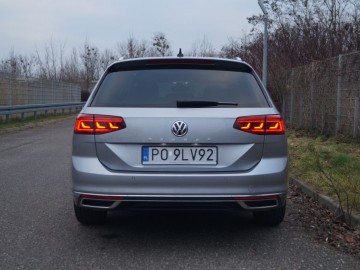 Volkswagen Passat Variant Elegance 2,0 TSI 190 KM DSG7 – Rodzinne rozwiązanie...
