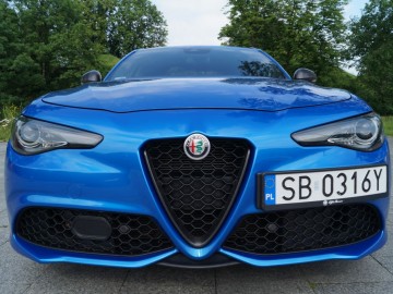 Alfa Romeo Giulia Q4 Veloce 2,2 diesel 210 KM 9 AT - Piękna i mądra…