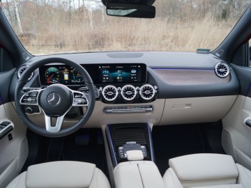 Mercedes Benz GLA 220D 4Matic 8AT – Na plus