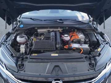 Volkswagen Arteon Shooting Brake 1.4 Plug-in 218 KM DSG – Udane połączenie?