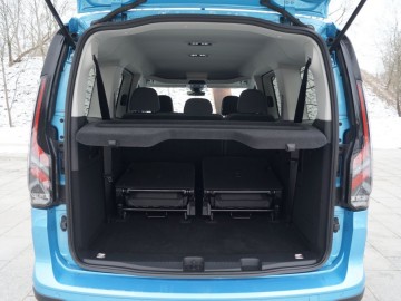 Ford Grand Tourneo Connect AWD Active 2.0 EcoBlue 122 KM – Warty zastanowienia