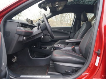 Ford Mustang Mach-E4X AWD Premium 98 kWh – Kto by przypuszczał? 