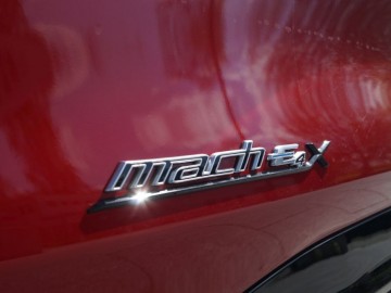  Ford Mustang Mach-E GT AWD 487 KM 98 kWh – Konie z prądem