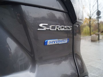 Suzuki S-Cross 1.4 BoosterJet mild Hybrid 4WD 129 KM – Oszczędność przede wszystkim