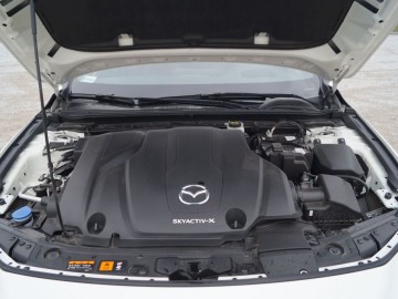 Mazda 3 2.0 e-Skyactiv X M Hybrid 186 KM – Prawdziwy lider