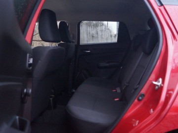 Suzuki Swift 1.2 DualJet mild Hybrid 2WD CVT Premium &ndash; Udana propozycja