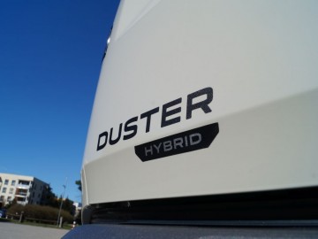 Dacia Duster Hybrid 140 KM 4x2 Extreme - Zaskakująca pod wieloma względami