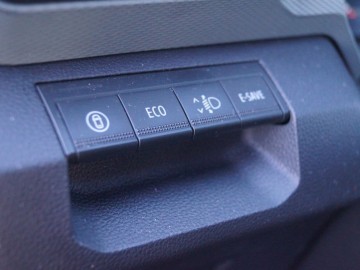 Dacia Duster Hybrid 140 KM 4x2 Extreme - Zaskakująca pod wieloma względami