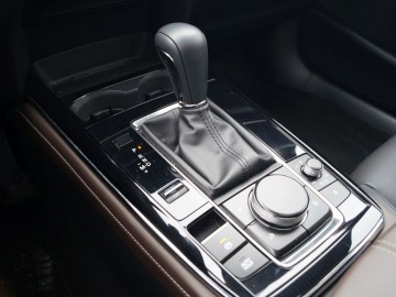 Mazda CX-30 E-SKYACTIV-X AWD Takumi 2,0 186 KM - Jedno z ostatnich takich rozwiązań