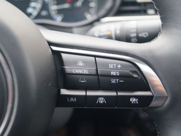 Mazda CX-30 E-SKYACTIV-X AWD Takumi 2,0 186 KM - Jedno z ostatnich takich rozwiązań