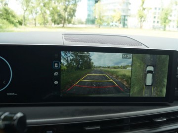 Hyundai Santa Fe 1.6 T-GDI PHEV AWD Calligraphy 253 KM &ndash; Nieszablonowy