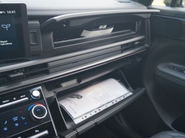 Hyundai Santa Fe 1.6 T-GDI PHEV AWD Calligraphy 253 KM &ndash; Nieszablonowy