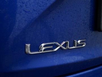 Lexus IS 300h F-Sport - Hybrydowy samuraj