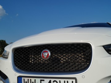 Jaguar XE 2.0 T R-Sport - Rywal dla Niemców?