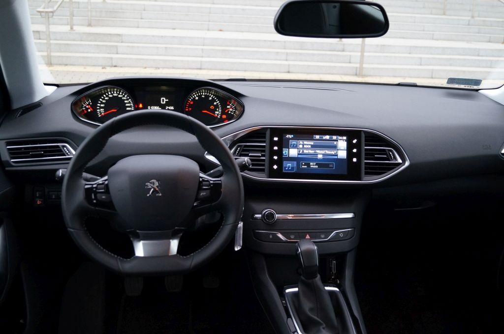 Peugeot 308 1.2 PureTech Active – Lepsza strona downsizingu