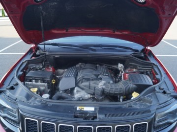 Jeep Grand Cherokee SRT 6.4 V8 HEMI – Ostatni nierozsądny