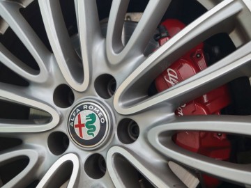 Alfa Romeo Giulia II 2,2 JTD 180 KM 8AT – Moja Sophia Loren