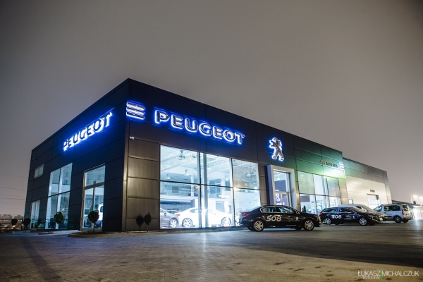 Nowy salon Peugeota