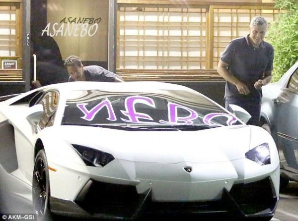 George Clooney i Lamborghini Aventador