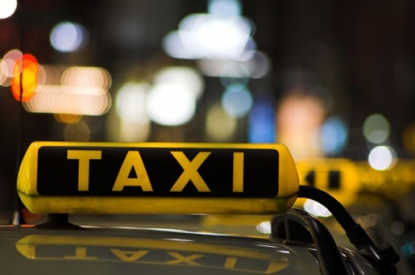 Zamawianie taksówki przez smartfona nie tylko w stolicy