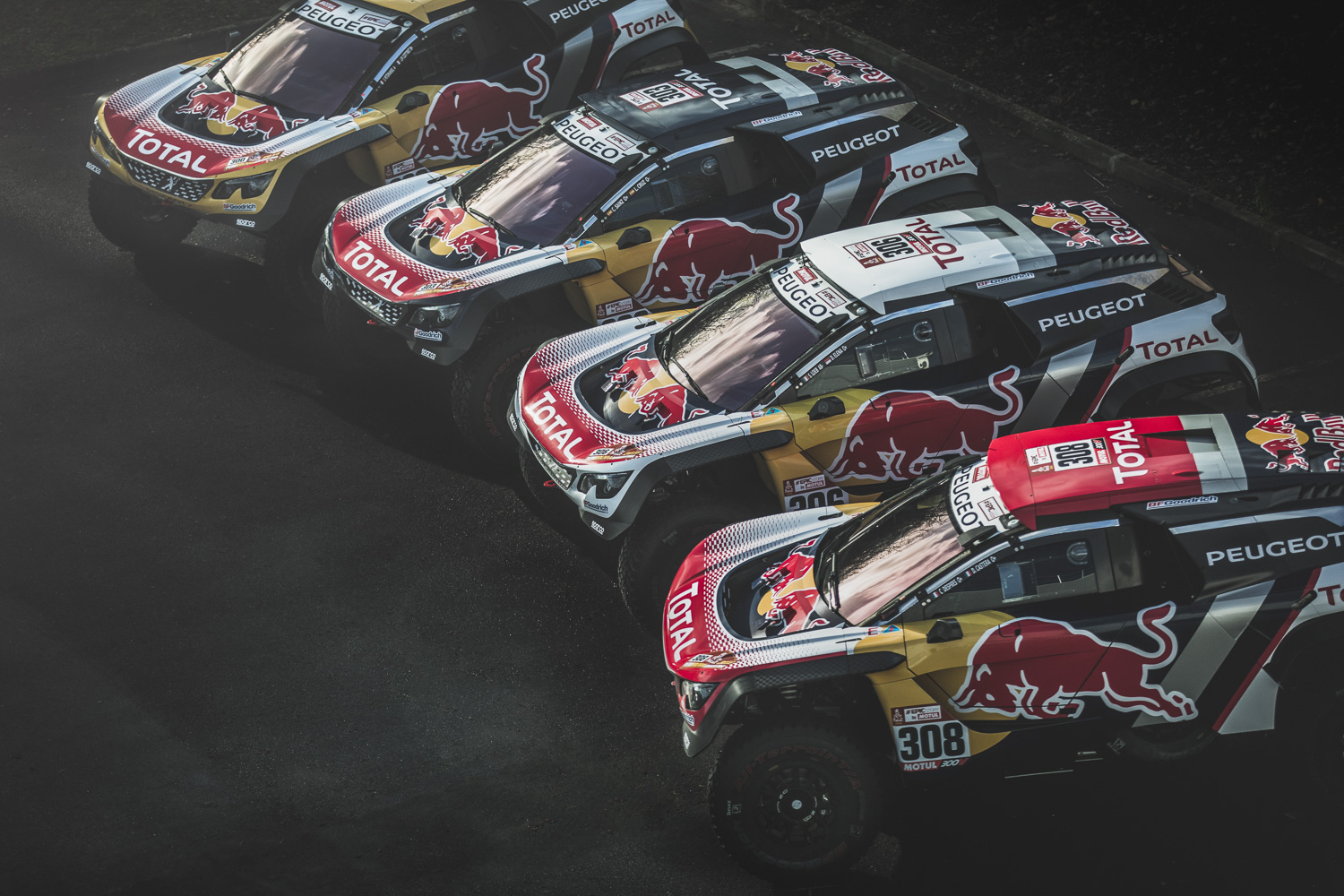 Peugeot w drodze po zwycięstwo w Rajdzie Dakar 2018