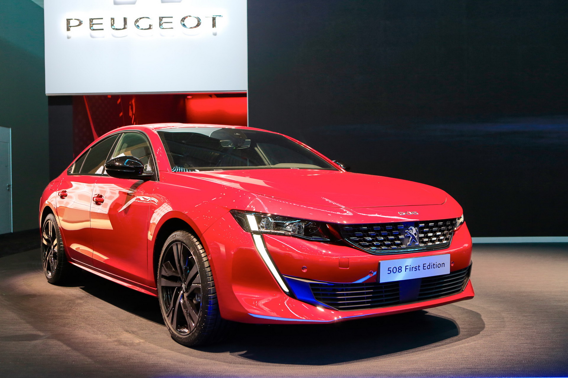 Peugeot rozszerza ofertę w segmencie D i kombivanów