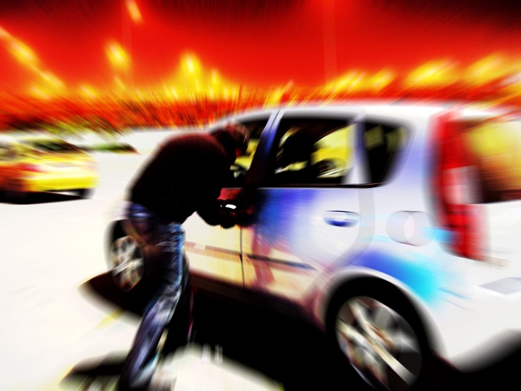 Kierowca to „cham”, a kradzież to „obcięcie” lub „wywalenie” – poznajcie słownik złodziei samochodów