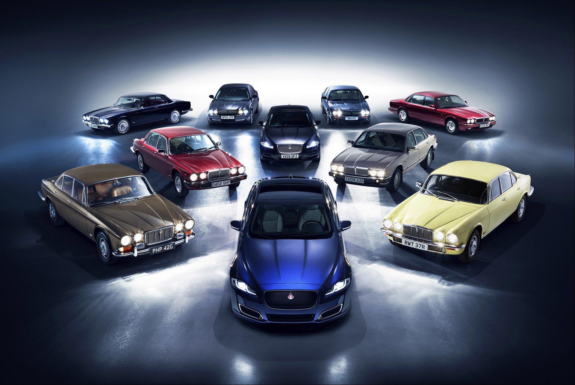 Jaguar świętuje 50 rocznicę modelu XJ