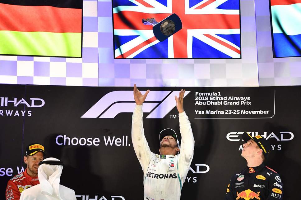 Lewis Hamilton zakończył sezon zwycięstwem