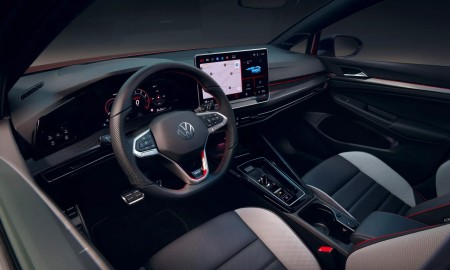 Odświeżony VW Golf i sztuczna inteligencja