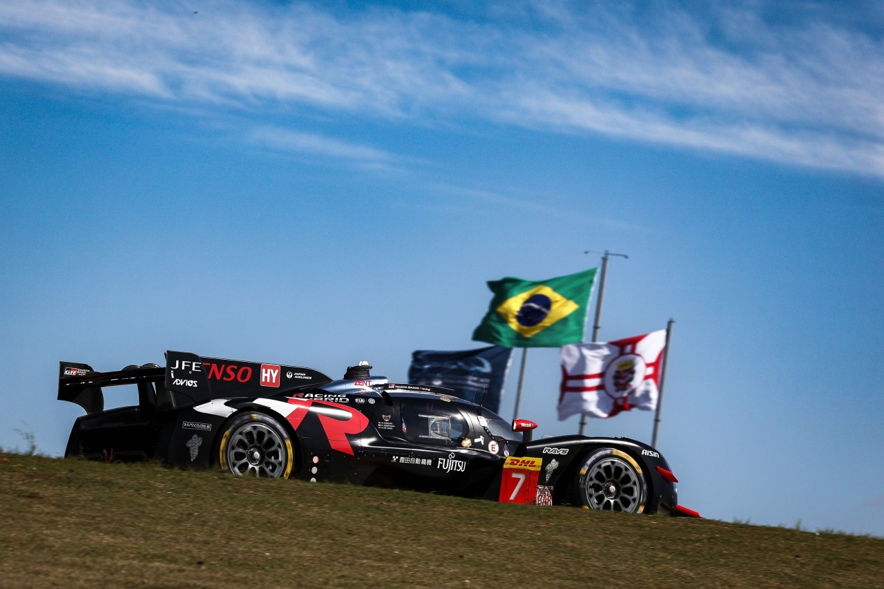  Zesp&oacute;ł Toyoty w wyścigu 6 Hours of S&atilde;o Paulo