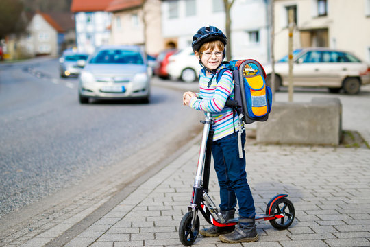 Od 3 czerwca jazda w kasku na hulajnodze i rowerze obowiązkowa dla dzieci