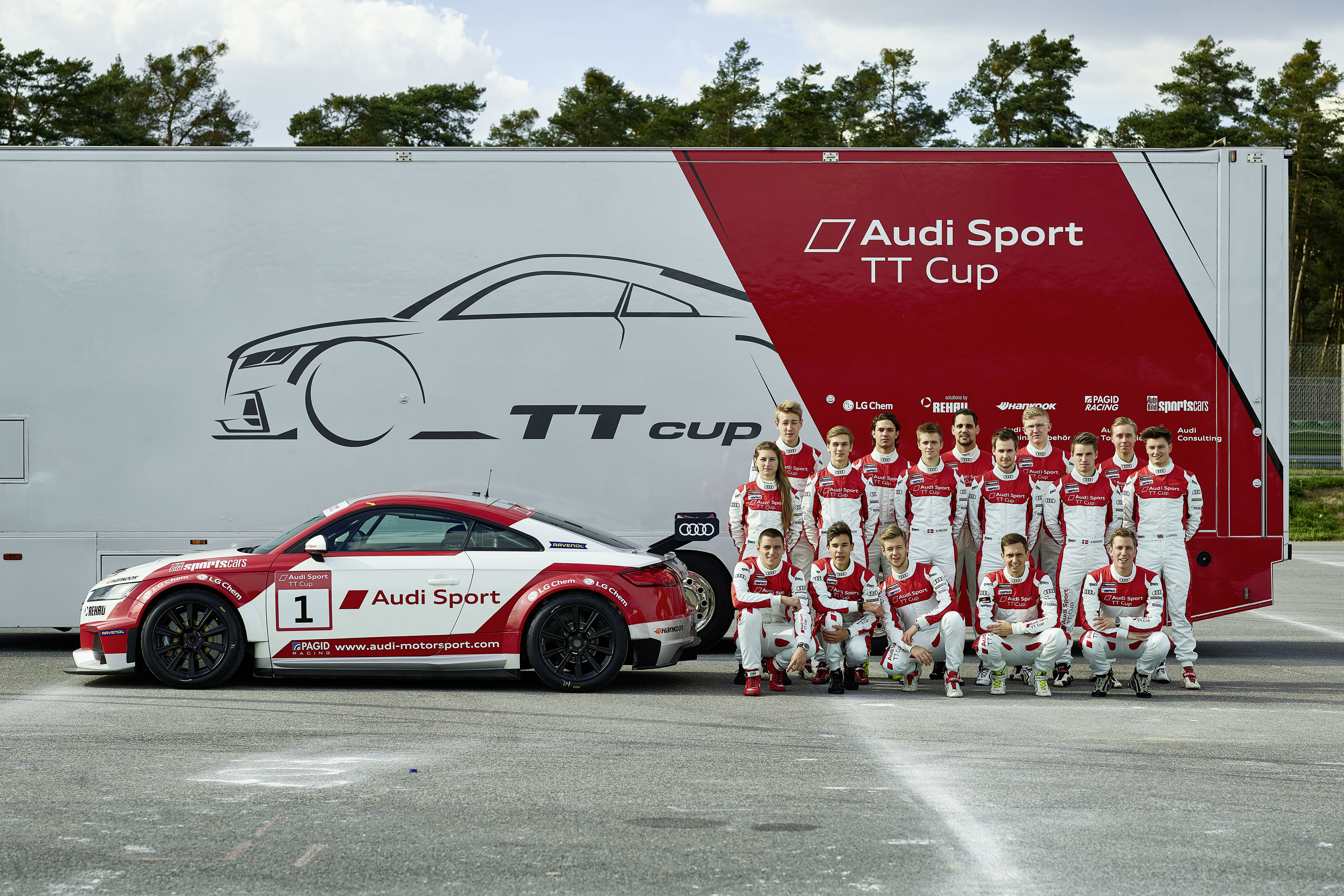 Inauguracja sezonu Audi Sport TT Cup