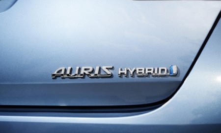 Toyota w tym roku podwoi sprzedaż hybryd