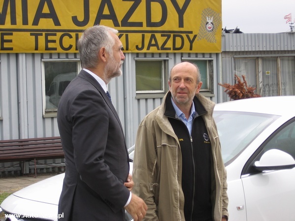 Minister Środowiska w Akademii Jazdy Opel