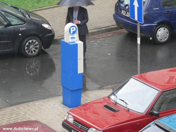 Strefy płatnego parkowania &ndash; bezprawne pobieranie opłat?
